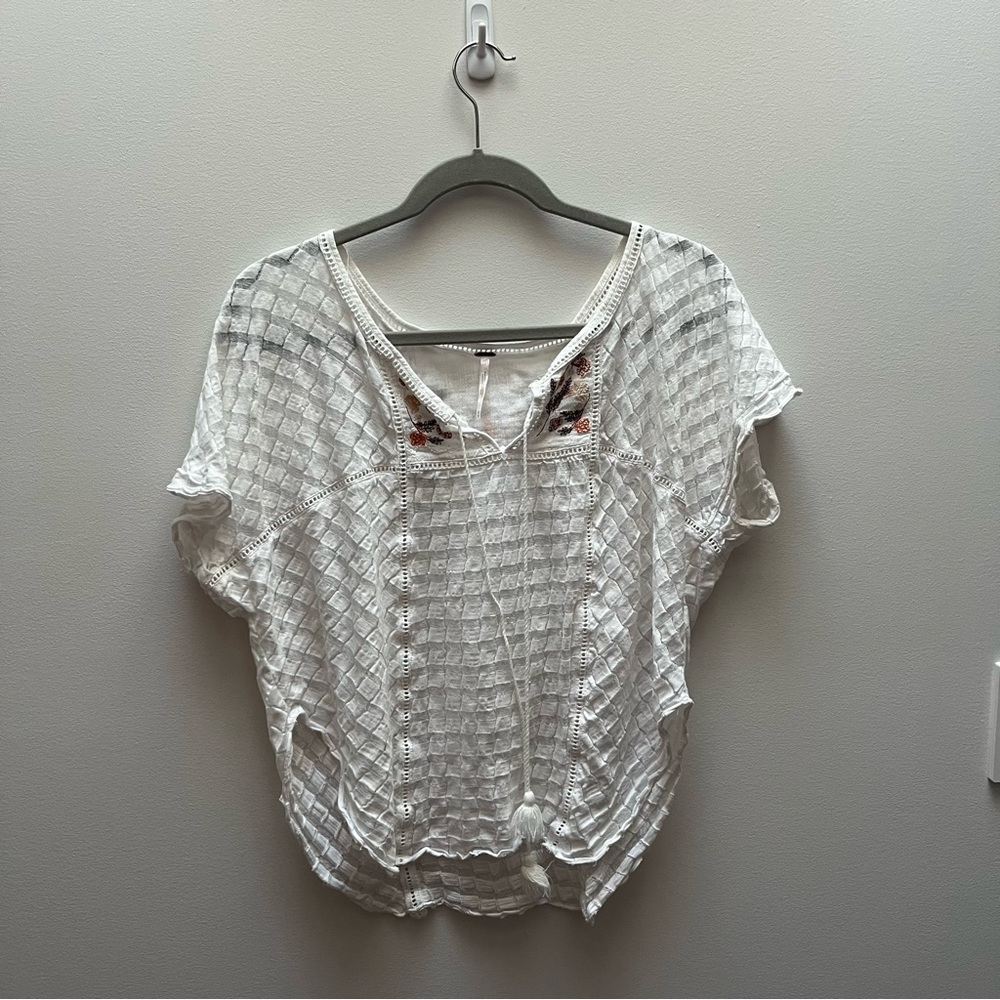 Free People XS White Embroidered Blouse